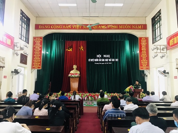 Hội đồng Nghĩa vụ quân sự xã Trường Yên xét duyệt nguồn sẵn sàng nhập ngũ năm 2022