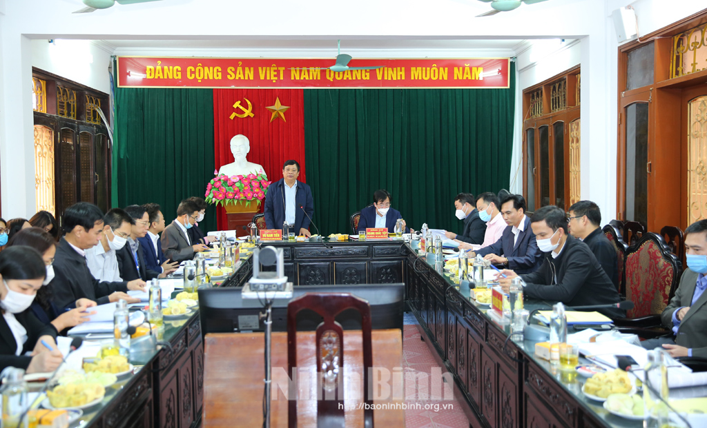 Thẩm định công tác xây dựng nông thôn mới ở huyện Nho Quan, Gia Viễn