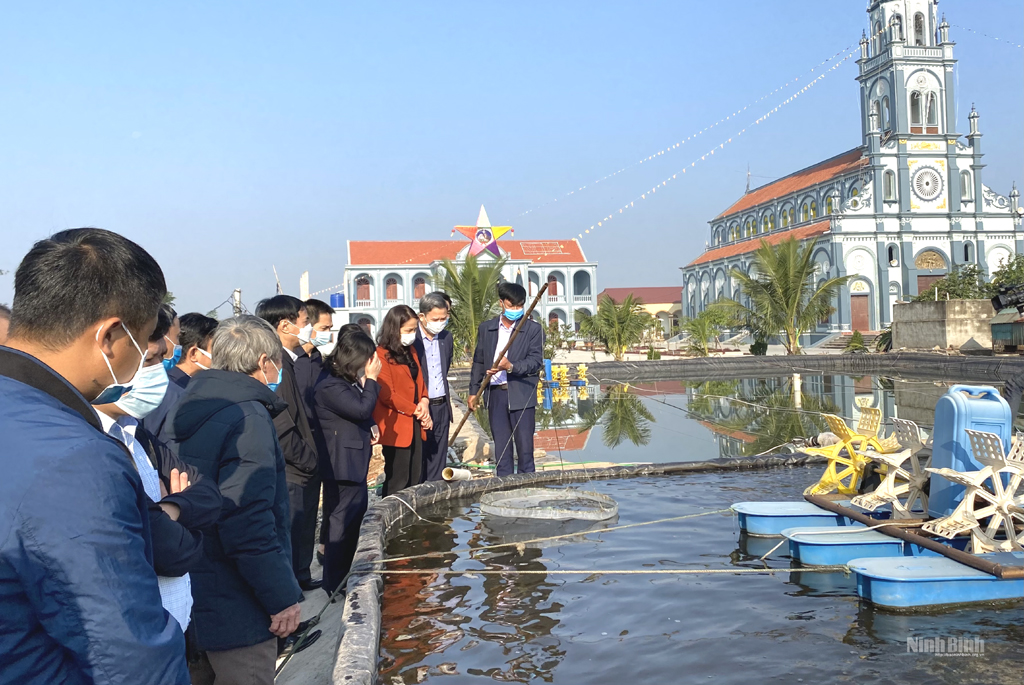 Thẩm định mức độ đạt chuẩn các tiêu chí Nông thôn mới tại 6 xã của huyện Kim Sơn